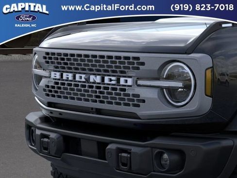 New 2026 Ford Bronco Badlands image 19