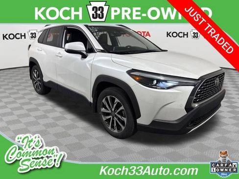 Used 2023 Toyota Corolla Cross XLE w/ Convenience Package image 1