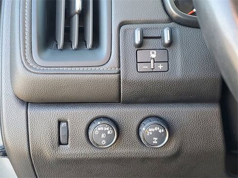 Used 2022 GMC Canyon Denali image 20