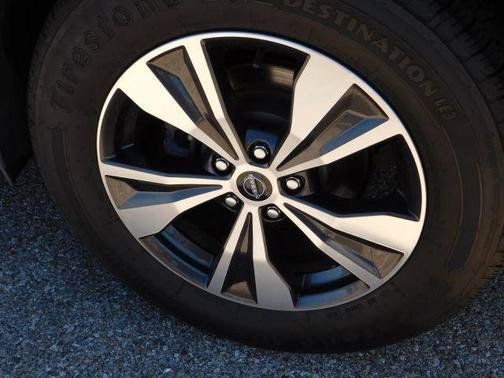Used 2023 Nissan Murano S w/ Cargo Package AWD/4WD image 11
