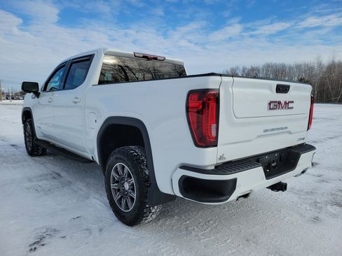 Used 2024 GMC Sierra 1500 AT4 w/ Technology Package image 7