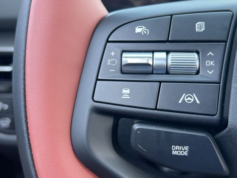 Used 2026 Kia Sportage SX FWD image 41