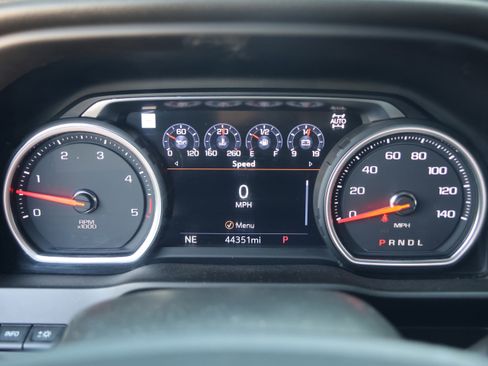 Used 2023 Chevrolet Silverado 2500 High Country w/ Z71 Off-Road Package image 21