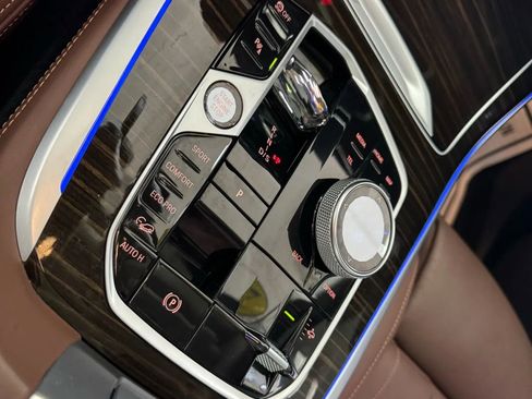 Used 2023 BMW X7 xDrive40i w/ Premium Package image 46