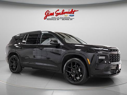 Used 2026 Chevrolet Traverse RS w/ LPO, Floor Liner Package AWD/4WD image 1