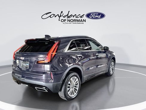 Used 2024 Cadillac XT4 Premium Luxury image 8