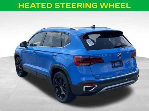 Used 2023 Volkswagen Taos SE w/ Panoramic Sunroof Package AWD/4WD image 12