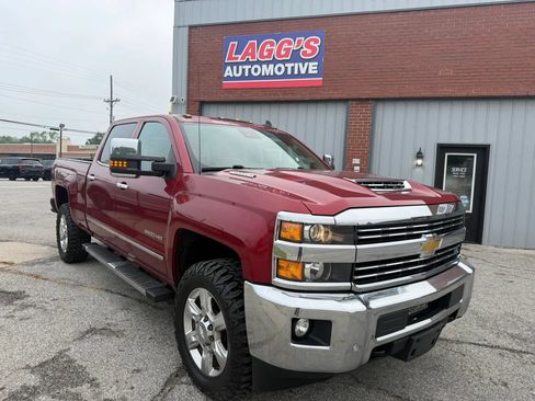 Used 2019 Chevrolet Silverado 2500 LTZ w/ Duramax Plus Package AWD/4WD image 2