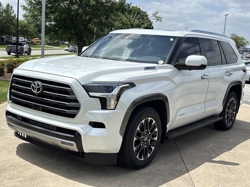 Used 2026 Toyota Sequoia Limited AWD/4WD image 12