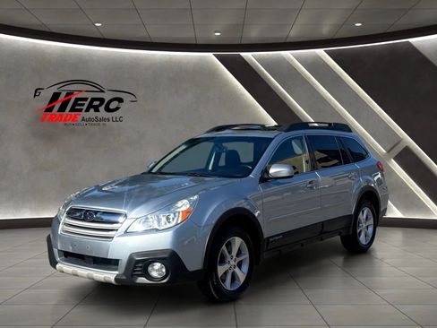 Used 2014 Subaru Outback 3.6R Limited w/ Moonroof Package AWD/4WD image 7