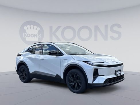 New 2026 Toyota C-HR AWD/4WD image 18