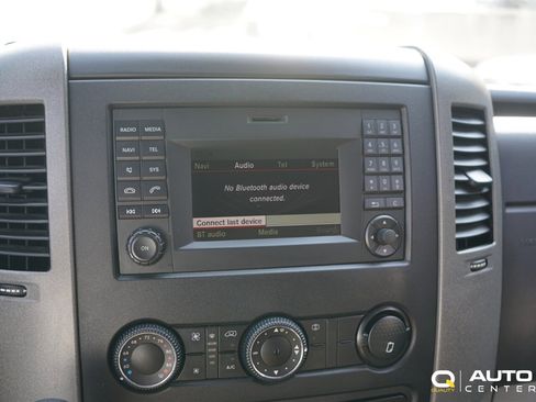 Used 2014 Mercedes-Benz Sprinter 2500 image 14