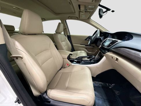 Used 2016 Honda Accord EX-L image 14