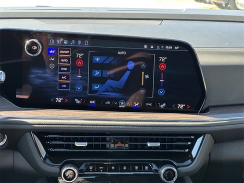 New 2026 Chevrolet Suburban Z71 w/ Z71 Off-Road Package image 18