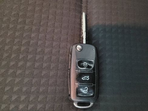 Used 2016 Volkswagen Jetta S image 32