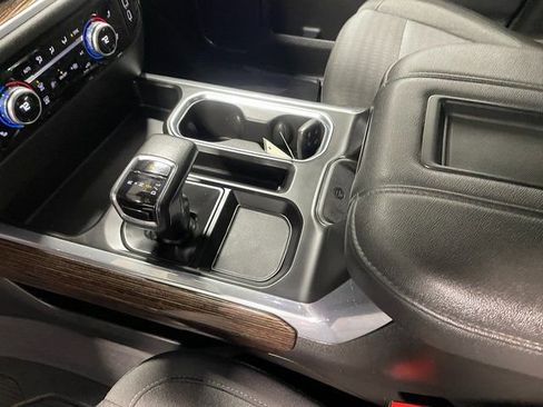 Used 2022 GMC Sierra 1500 Elevation w/ LPO, Elevation Black Package image 17