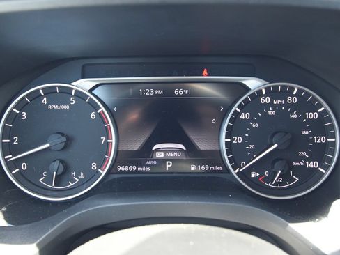 Used 2023 Nissan Rogue SV AWD/4WD image 42