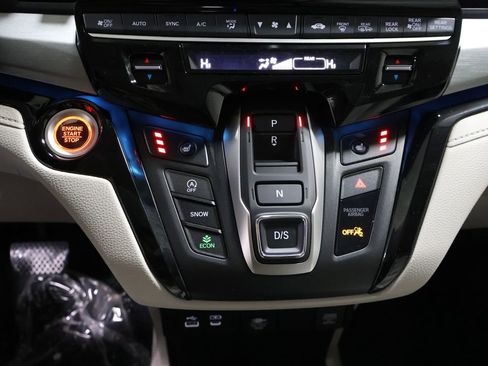 New 2026 Honda Odyssey Touring image 25