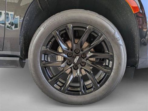 Used 2022 Cadillac Escalade Sport Platinum w/ LPO, ONYX Package AWD/4WD image 23