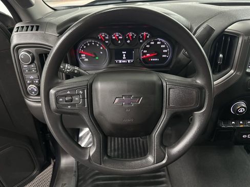 Used 2022 Chevrolet Silverado 1500 Custom Trail Boss AWD/4WD image 14
