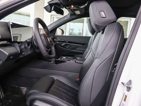 New 2026 BMW 530i image 17