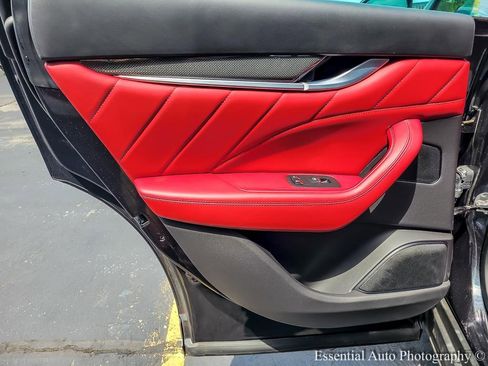 Used 2022 Maserati Levante Modena image 20