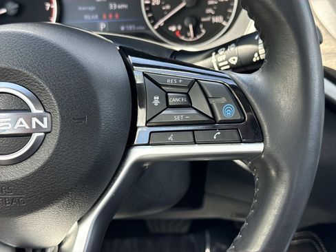 Used 2023 Nissan Altima 2.5 SV w/ SV Premium Package AWD/4WD image 14