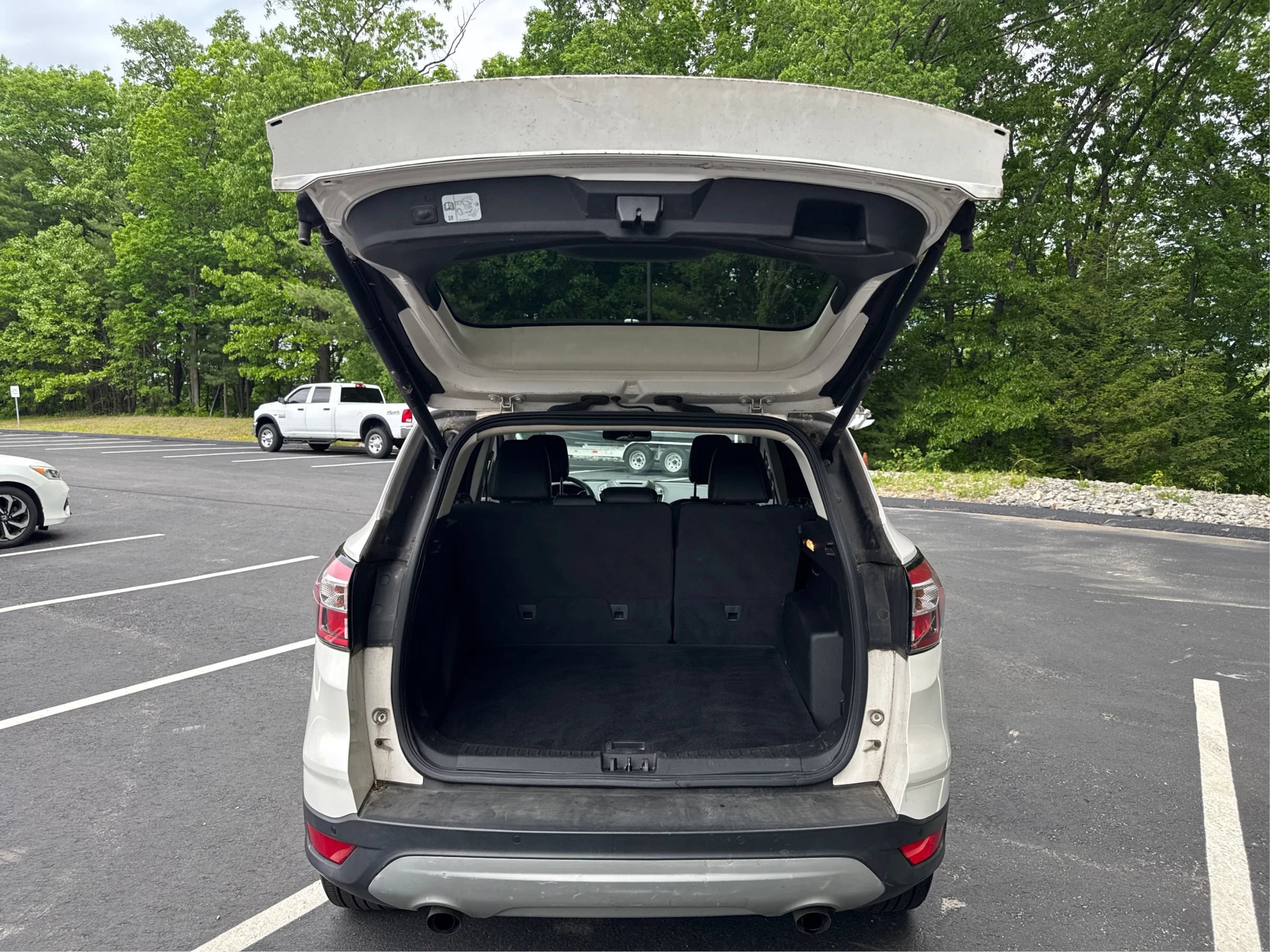 Used 2018 Ford Escape Titanium AWD/4WD image 14
