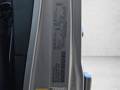 Used 2022 Jeep Gladiator Sport image 24