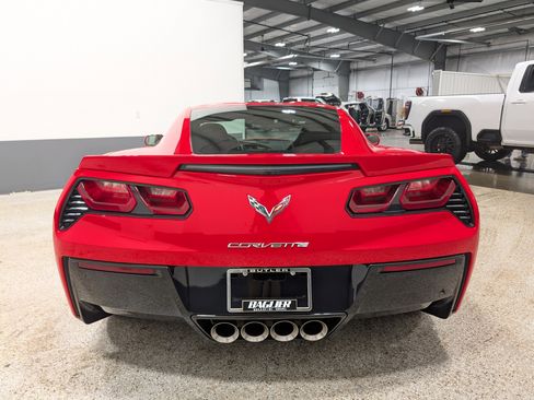 Used 2017 Chevrolet Corvette Stingray Coupe w/ 1LT image 4