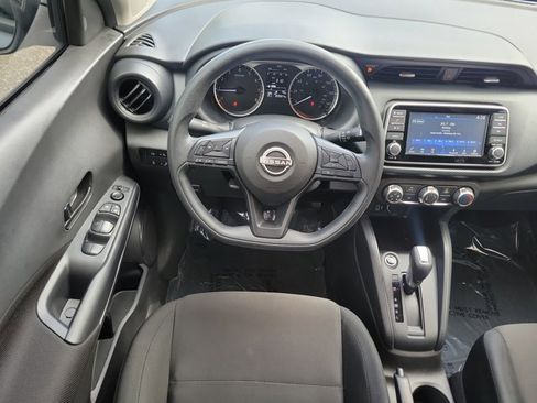 Used 2025 Nissan Kicks Play S FWD image 7