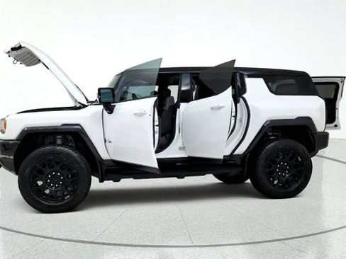 Used 2025 GMC Hummer EV 2X AWD/4WD image 15