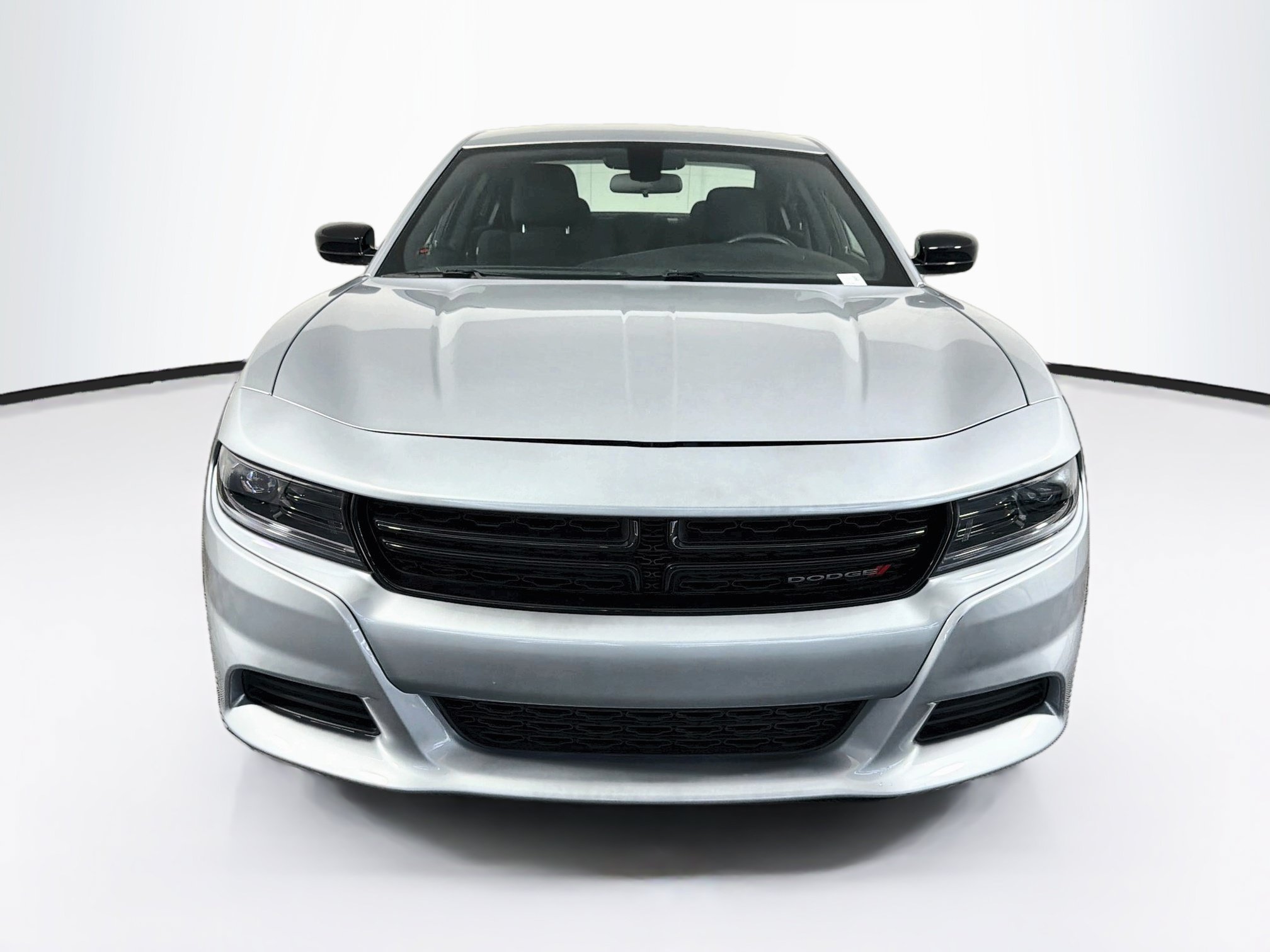 Used 2023 Dodge Charger SXT RWD image 2