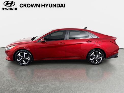 Certified 2023 Hyundai Elantra SEL w/ Convenience Package FWD image 8