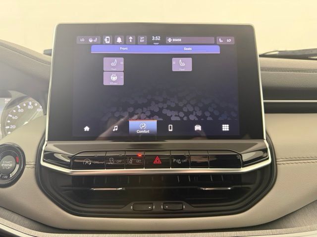 Used 2025 Jeep Compass Limited AWD/4WD image 24