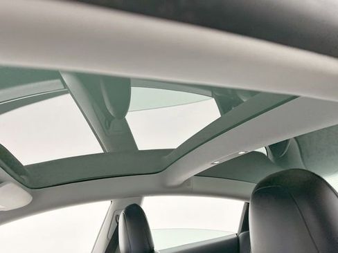 Used 2020 Tesla Model 3 Long Range image 22