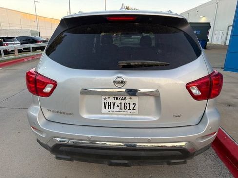 Used 2019 Nissan Pathfinder SV FWD image 6