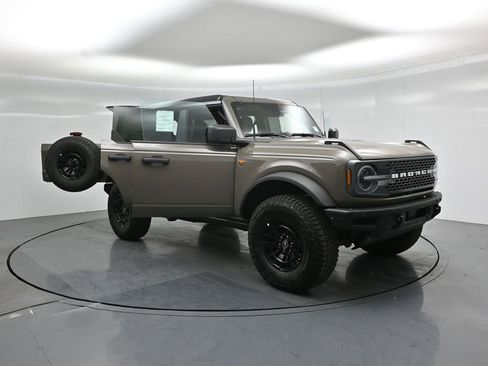 New 2026 Ford Bronco Badlands AWD/4WD image 29