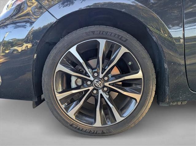 Used 2019 Toyota Corolla SE w/ SE Premium Package FWD image 13