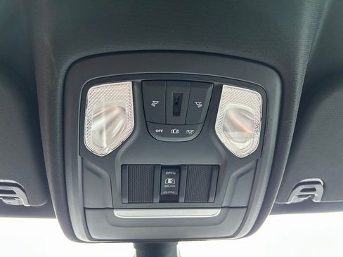 Used 2019 RAM 1500 Big Horn AWD/4WD image 18