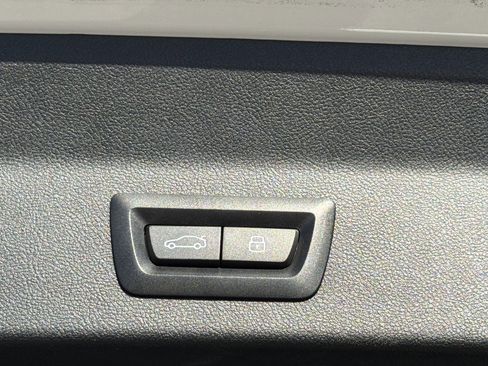 Used 2023 BMW X3 sDrive30i w/ Premium Package image 21