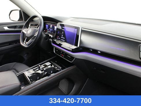 Certified 2024 Volkswagen Atlas Peak Edition SEL image 25