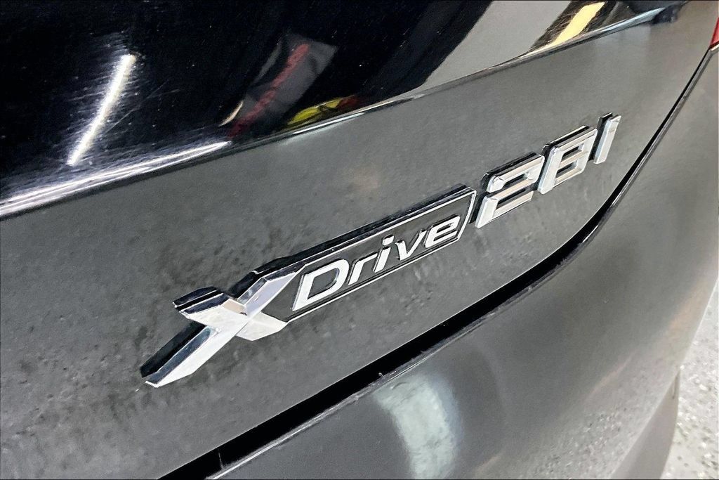 Used 2022 BMW X2 xDrive28i w/ Convenience Package AWD/4WD image 25