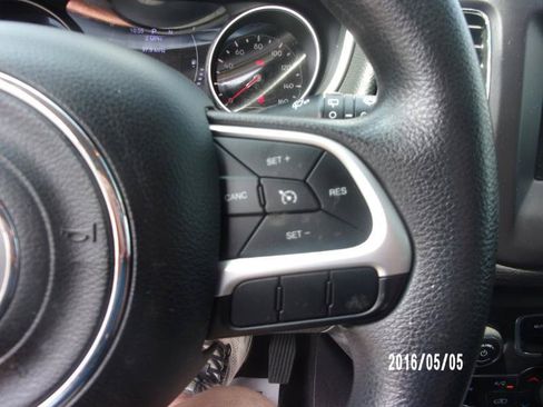 Used 2019 Jeep Compass Sport FWD image 21