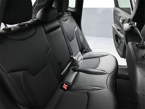 New 2026 Jeep Compass Latitude image 22