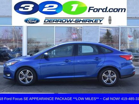 Used 2018 Ford Focus SE w/ SE Appearance Package image 2