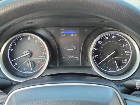 Used 2022 Toyota Camry LE FWD image 7