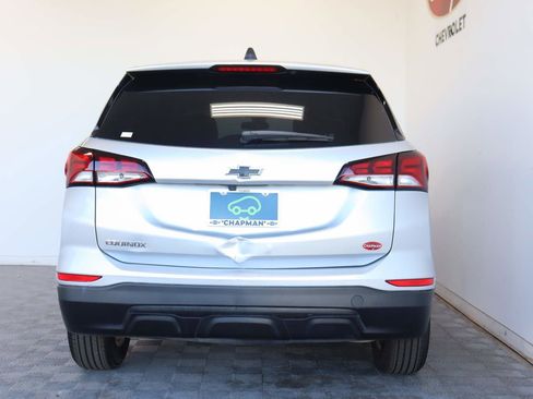 Used 2022 Chevrolet Equinox LS w/ LS Convenience Package image 6