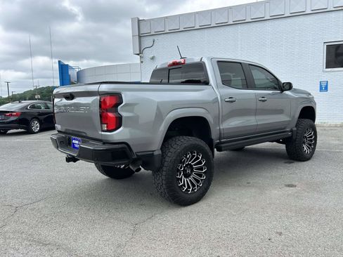 Used 2024 Chevrolet Colorado Z71 w/ Z71 Convenience Package 2 AWD/4WD image 3