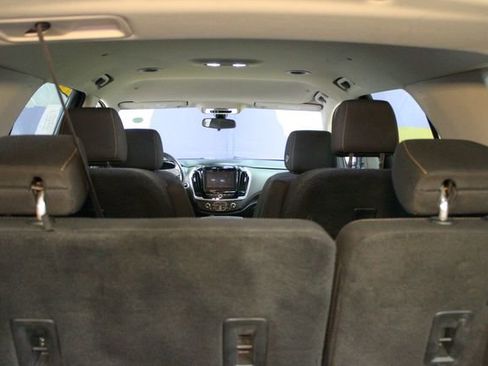 Used 2019 Chevrolet Traverse LT image 17